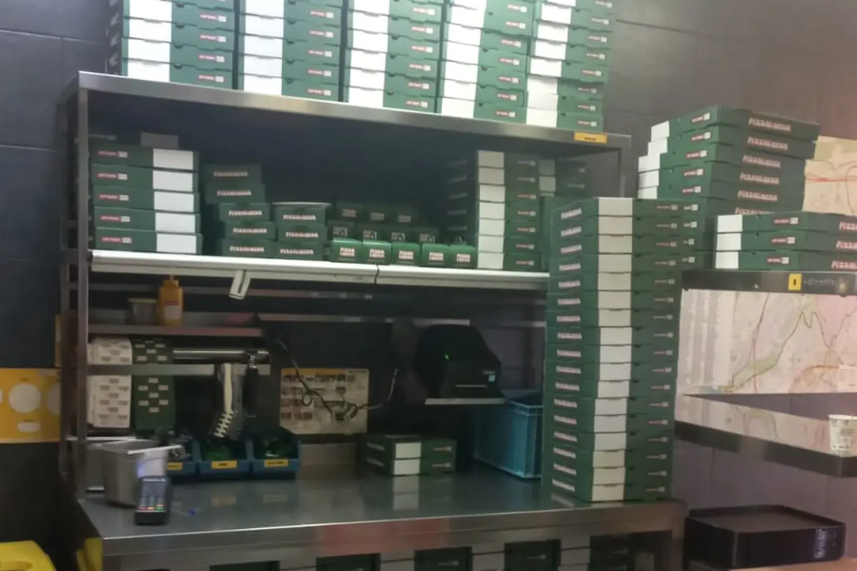 Kar-Ser Teknik yedek parça deposu ve raf düzeni