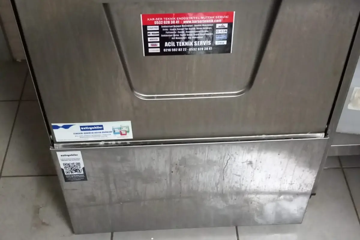 Giyotin tip endüstriyel bulaşık makinesi önden görünüm, Kar-Ser Teknik saha kaydı