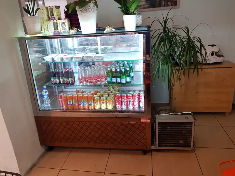 Cam kapılı içecek soğutucu — N’dustrio Ataşehir Teknik Servisi | Kar-Ser Teknik saha çalışması