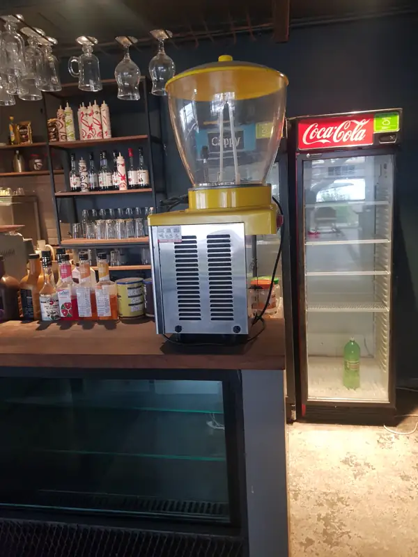 Porta Bianco Ataşehir Teknik Servisi 1 Bar tezgâhı ve şişe soğutucu — Porta Bianco Ataşehir Teknik Servisi | Kar-Ser Teknik saha çalışması