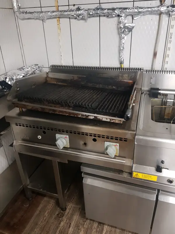 Turhan Çelik Ataşehir Teknik Servisi 1 Gazlı ızgara — Turhan Çelik Ataşehir Teknik Servisi | Kar-Ser Teknik saha çalışması